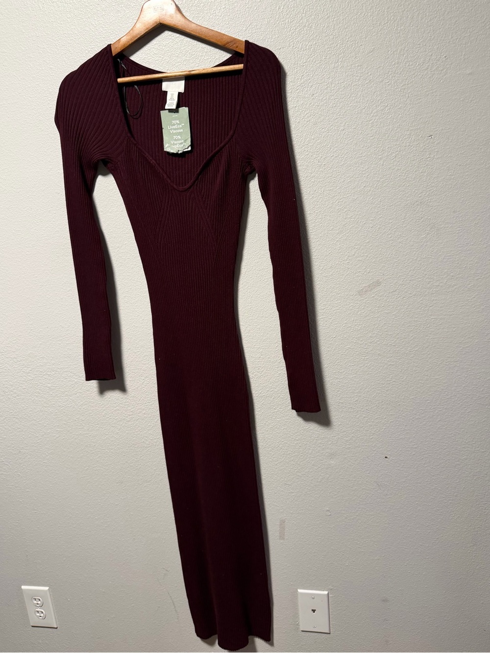 H&M Long Sleeve Ribbed Maxi Dress in Burgundy